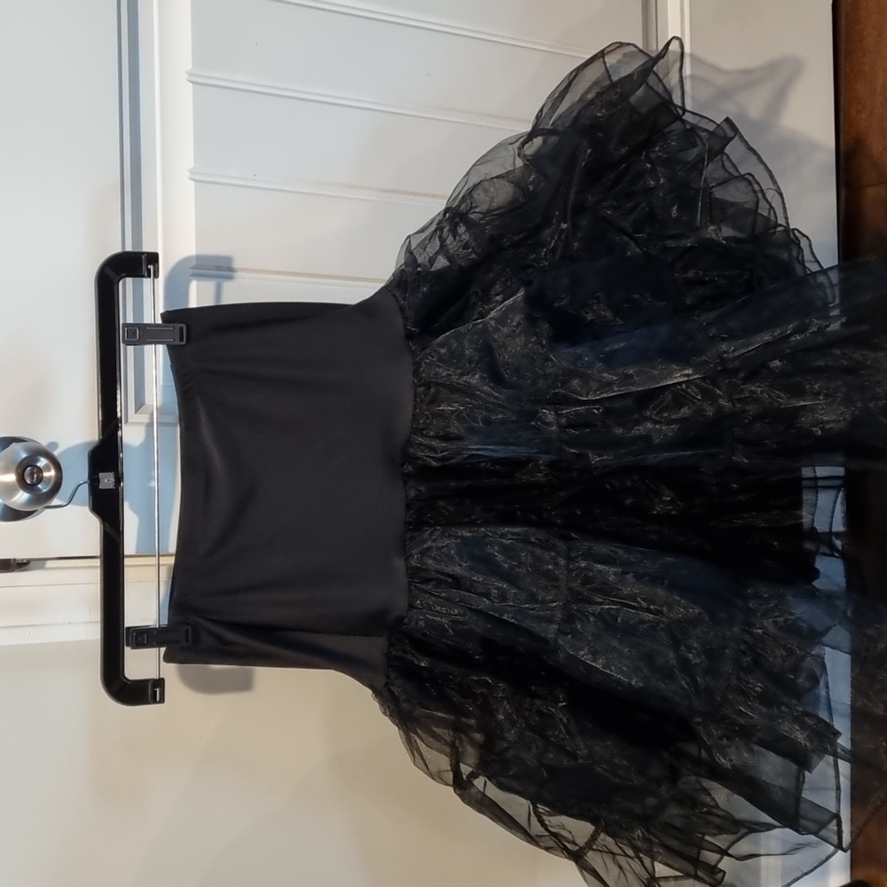 Petticoat - Picture 2 of 4